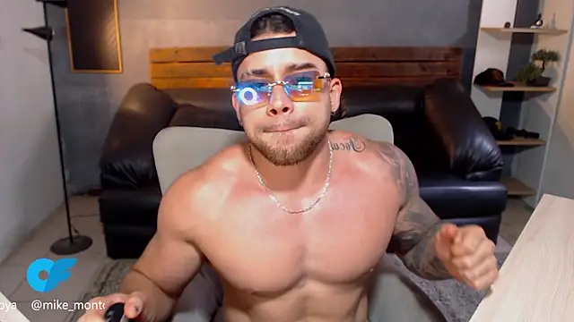 Mike_montoya01 webcam
