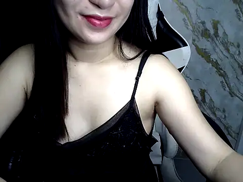 Mia_2022 webcam
