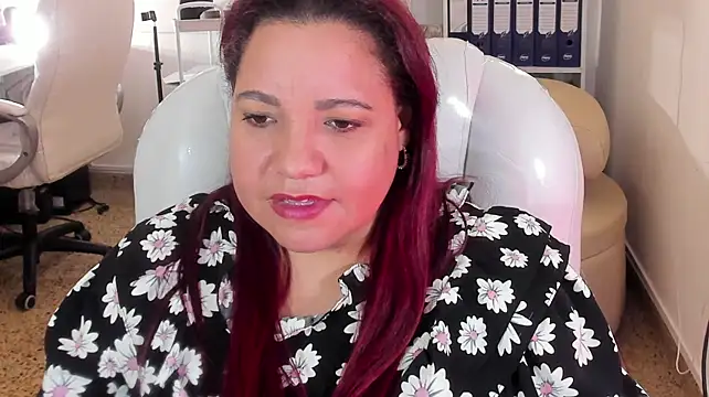 Crystal_mommy webcam