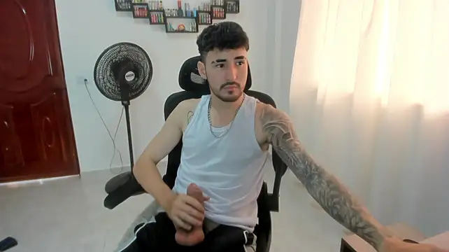 DmitriSanders webcam