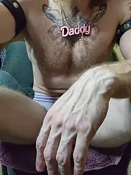 Gingerbeard40 webcam