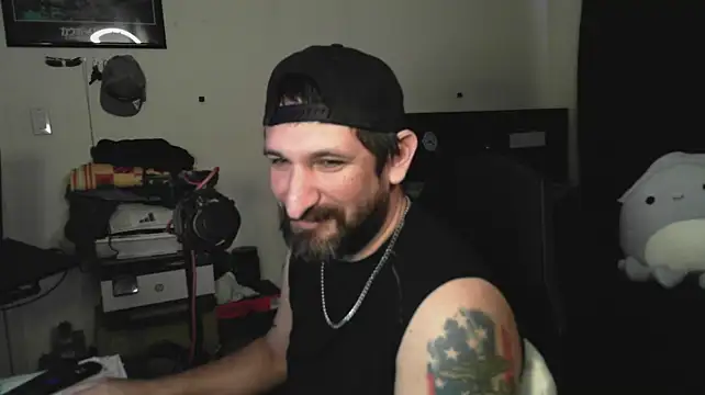 DevilPup75_ webcam
