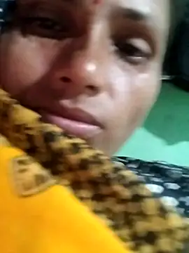 KIRTI12_HOT webcam