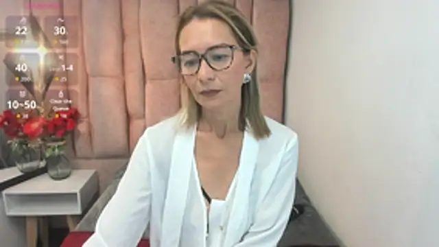 Issa_Milf__ webcam
