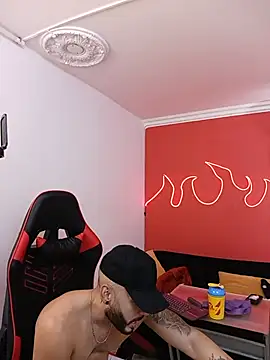 Mike_savage3 webcam