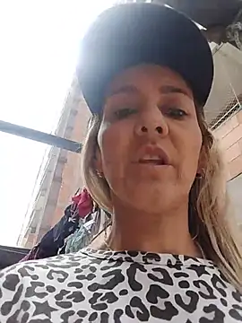 Monita_Med webcam