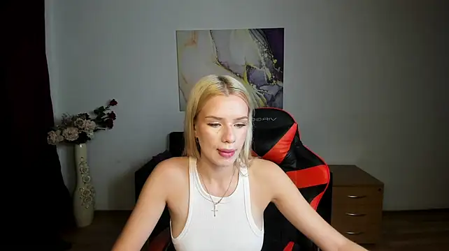 Stacy_Western webcam