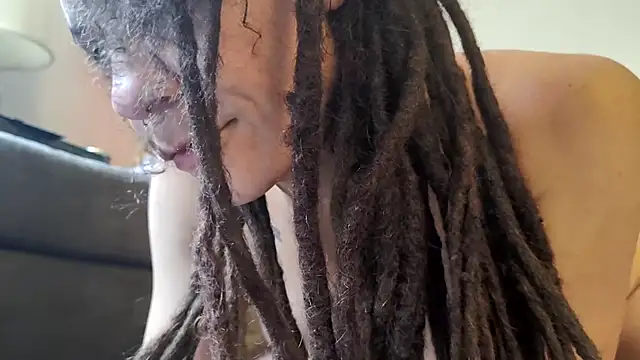 CharleJadeRose webcam