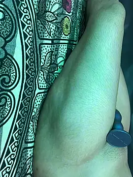 sexy-shanaya-uk07 webcam