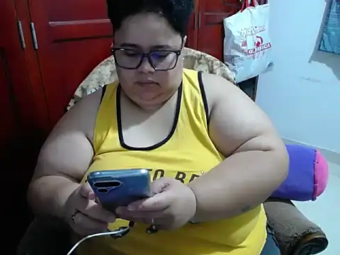 hotlesby4uxxx webcam