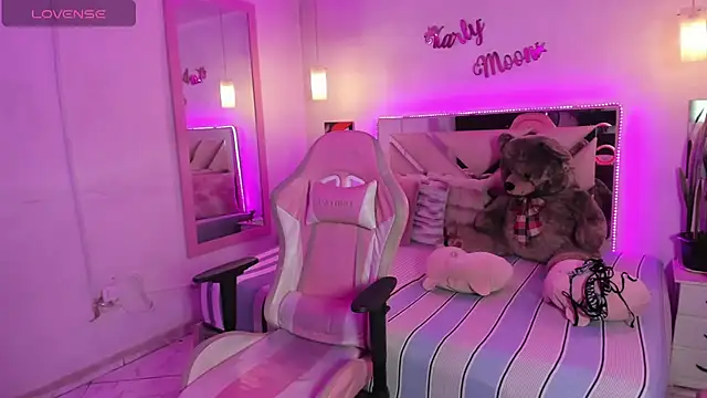 Karly_moon webcam