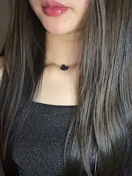 Yiyina_17 webcam