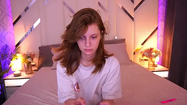 CuteeFoxy webcam