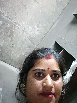 Hot_kamla