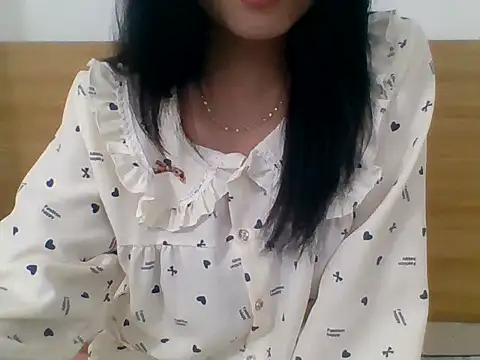 kiraa-007 webcam