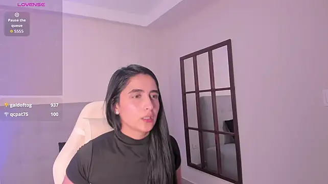 MiaLiore_ webcam