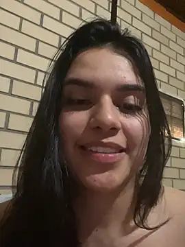 Nandahotcasada webcam