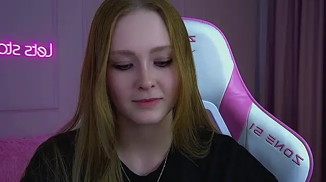 AgataFoxley webcam