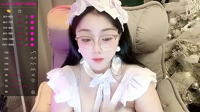 Monica-666888- webcam
