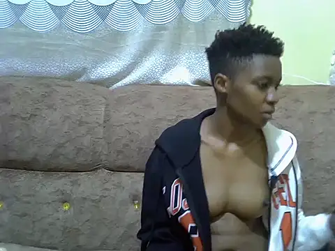 prettyy_joy webcam