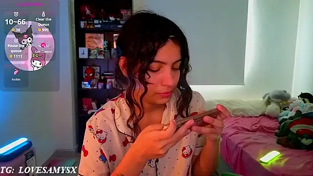 Lovelyamyy webcam