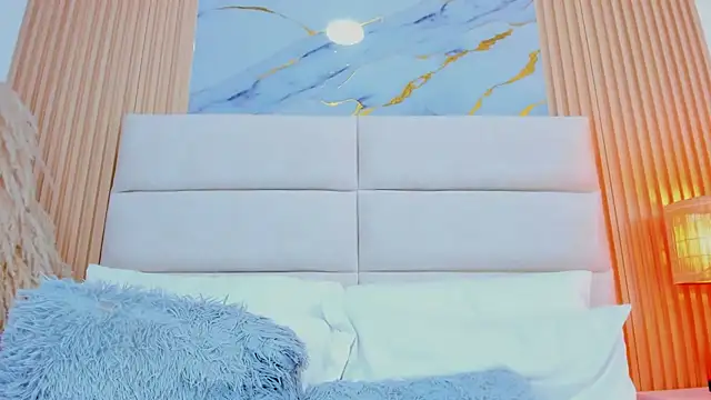 Mia_Malkovaa_ webcam