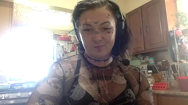 CurvyTrans2002 webcam