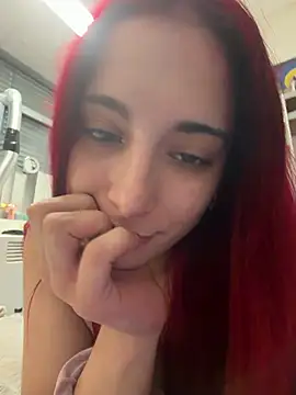 sexymelli18 live cam on StripChat