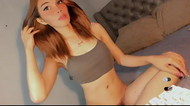 bella_enchantra webcam