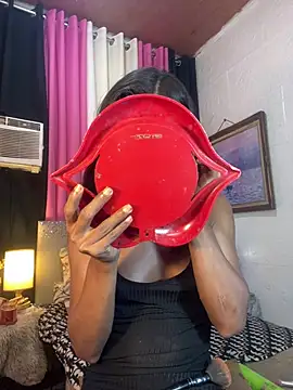 Tarah_victoria_collins webcam