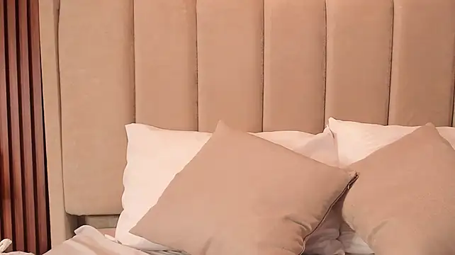 Megan_Mill webcam