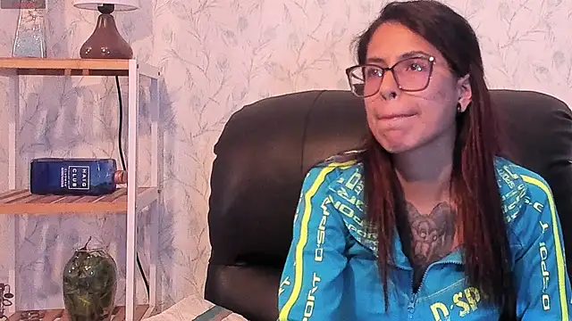 Emily_Lopera webcam