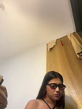 JassmineLove webcam