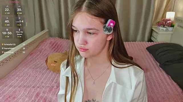 PlayfulMelly webcam