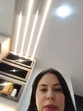 Miss_Isabeella webcam