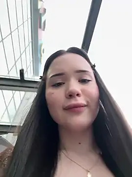 kitty_sixseven webcam