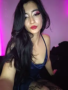 Tahara_Romanov_ webcam