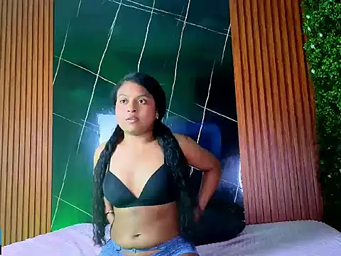 Liliana_eleven webcam