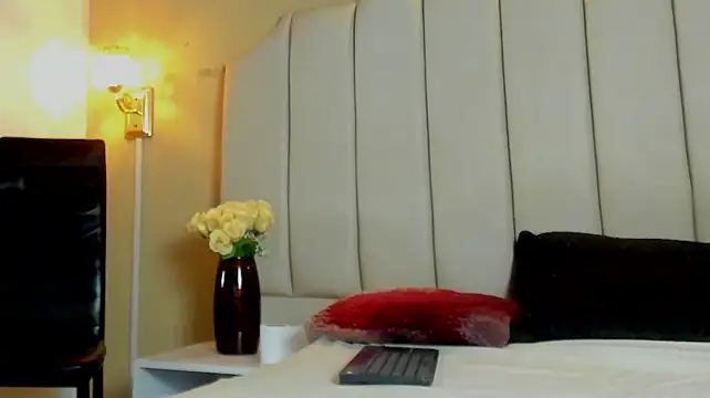 Lucifer_starr webcam