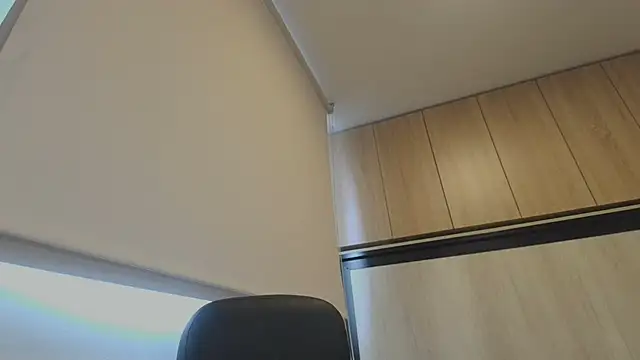Cherry_1992 webcam