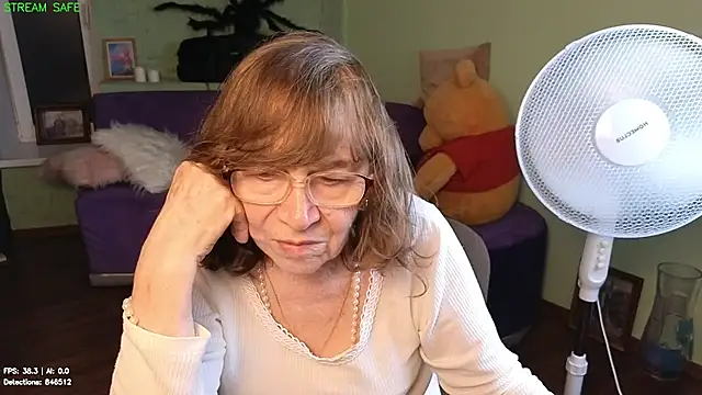 Betty_Brick