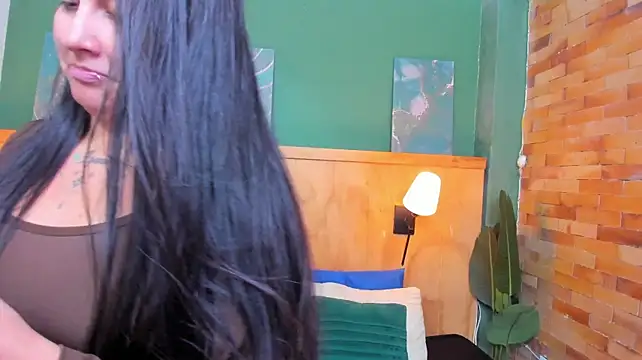 megansumer webcam