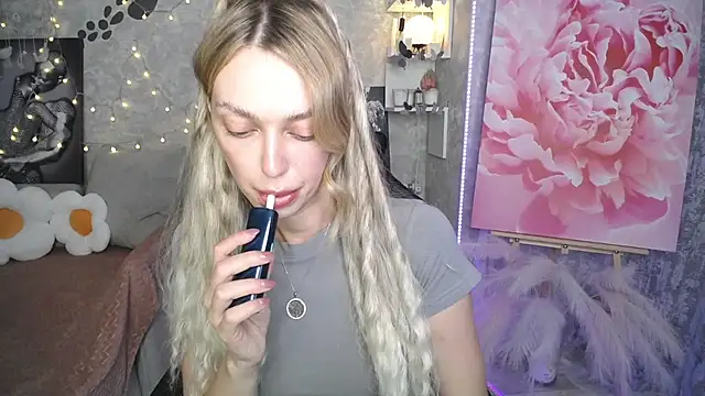 NickyAdamidi live cam on StripChat