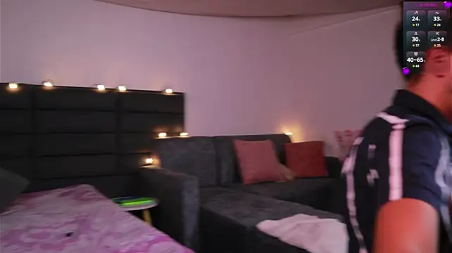 kathieandpovcock1 webcam