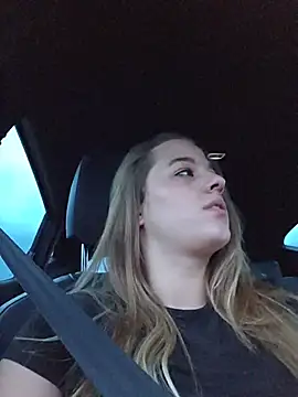 Luna_Lynn