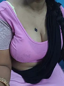 Tamil_Vennila_ webcam