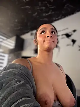 Isabella-Teen webcam