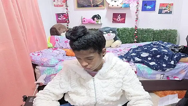 thianahorny webcam