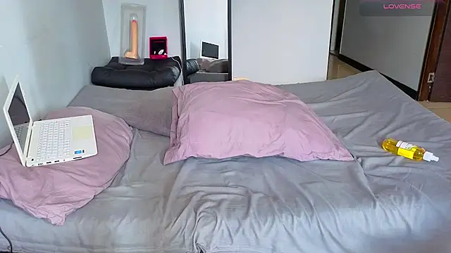 Matiashorney webcam