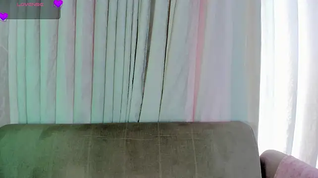 CarolineFyre webcam